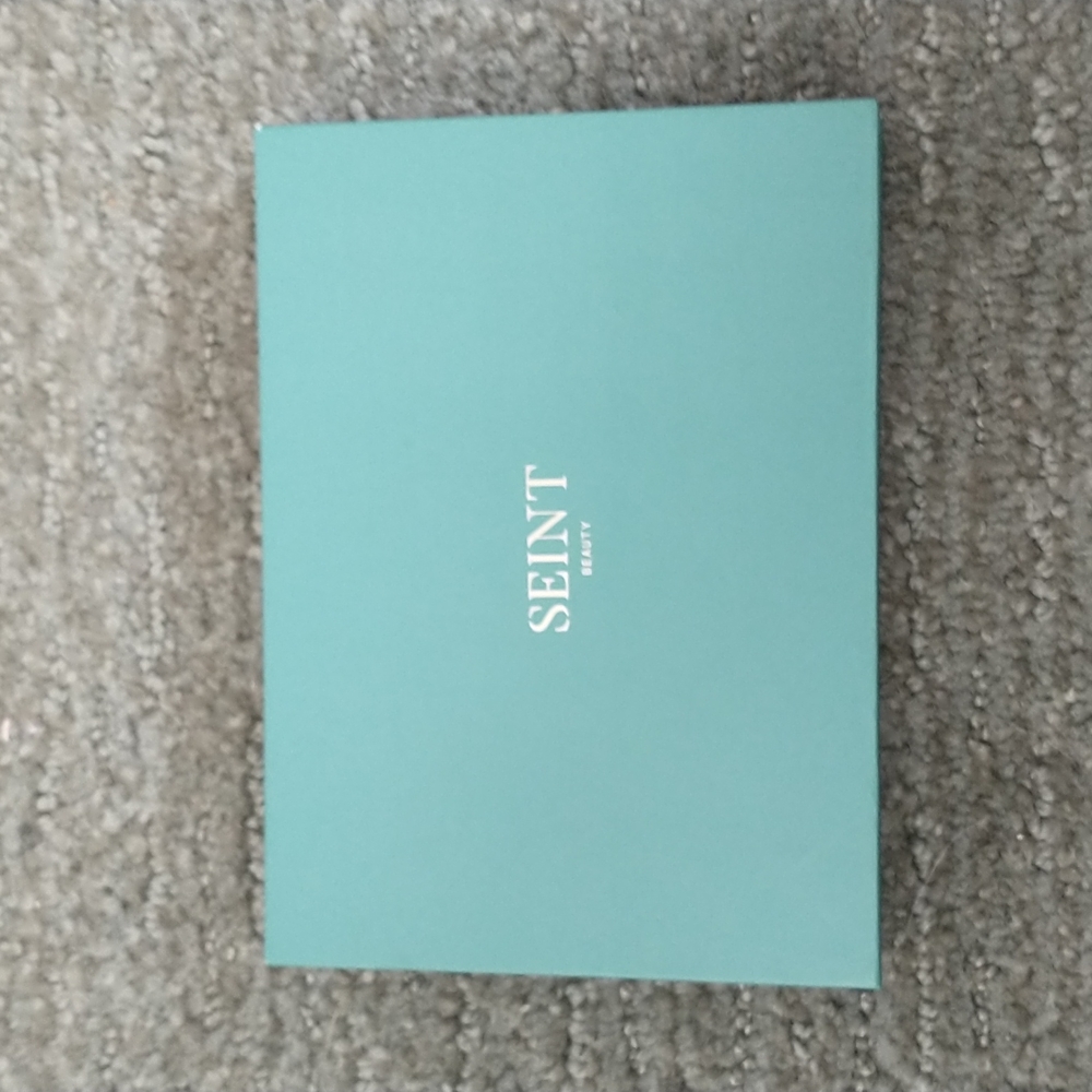 Seint Wonderland Mini Double Decker (12-tin) Retired Compact